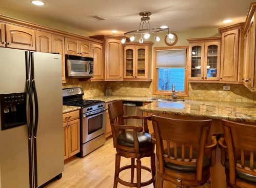 1313 Hamilton Ave, Elmhurst IL  60126-5407 exterior