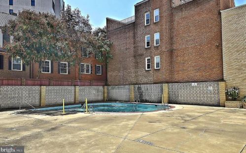 922 24th St, Washington DC 20037-2203 exterior