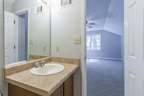 2263 Wellington Cir, Lithonia GA exterior