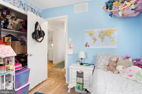 114 Chippewa Trl, Browns Mills NJ 08015-6464 exterior