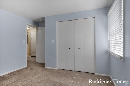 3214 Brookshire Dr, Grand Rapids MI 49508-2445 exterior