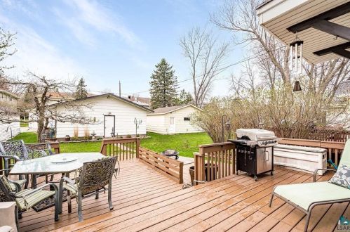 4625 5 St, Duluth MN 55807-2004 exterior