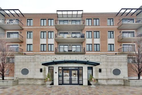 135 York St, Elmhurst IL  60126-3464 exterior