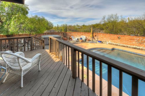 6541 Camino Katrina, Tucson AZ 85718-2023 exterior