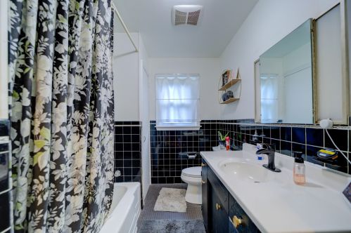 1205 Ml Ave, Meskegon MI 49445-3013 exterior