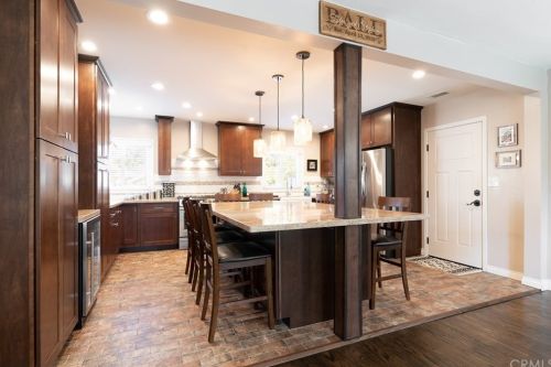 1352 Hill Ave, Fullerton CA 92833-4010 exterior