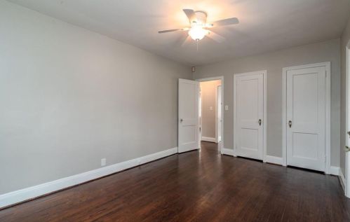 279 Midvale Dr, Atlanta GA 30342-3327 exterior