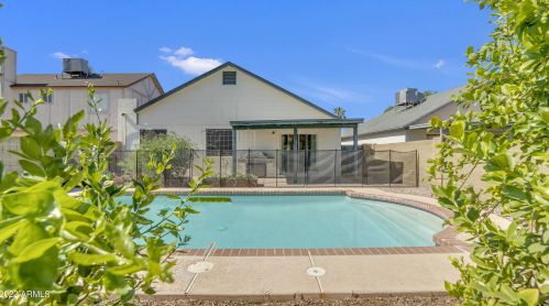 1229 Straford Dr, Chandler AZ 85224-1031 exterior