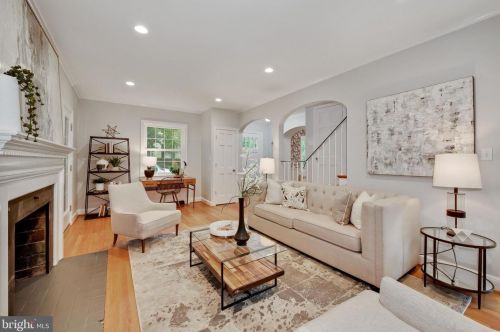 4401 Burlington Pl, Washington DC  20016-4421 exterior