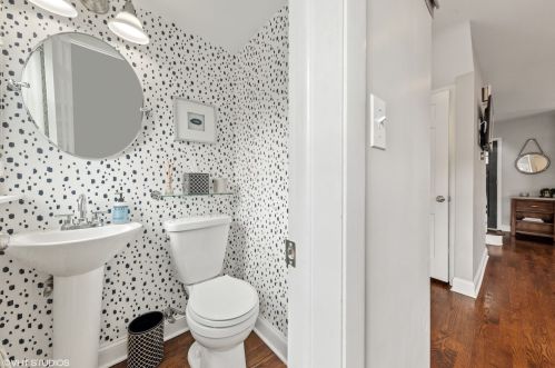 675 Prospect Ave, Elmhurst IL 60126-5008 exterior