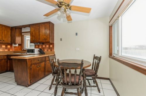 5146 Nordica Ave, Chicago IL 60638-1017 exterior