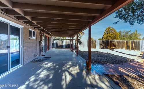 8545 Calle Bolivar, Tucson AZ 85715-5604 exterior