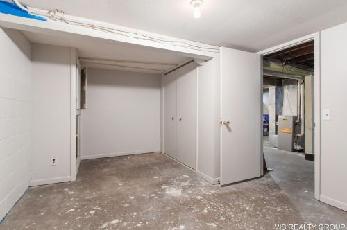 2256 Blodgett St, Meskegon MI  49441-1516 exterior