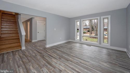 10402 Great Arbor Dr, Rockville MD  20854-4215 exterior