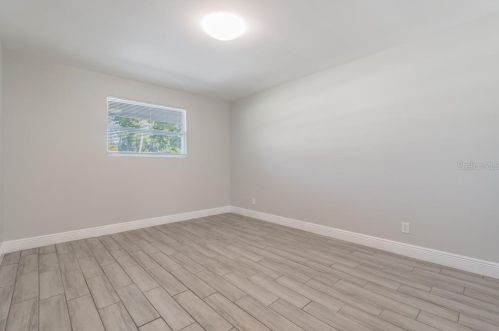 4722 Bay Ave, Tampa FL 33616-1070 exterior