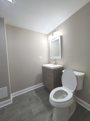 6217 Nagle Ave, Chicago IL  60638-4207 exterior