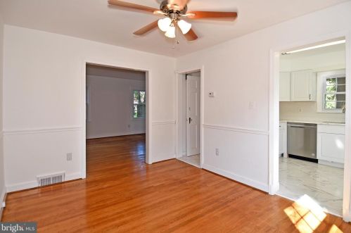 5746 15th St, Arlington VA  22205-2857 exterior