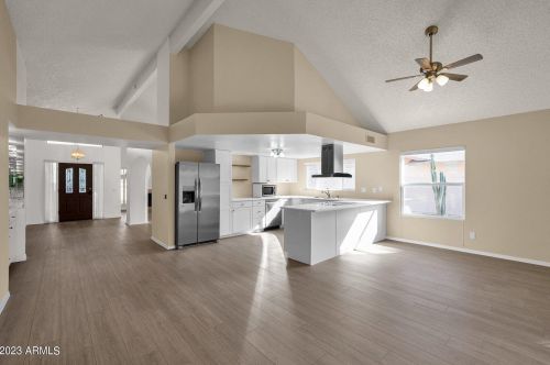 25826 Howard Dr, Chandler AZ 85248-6822 exterior