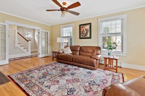 172 Middlesex St, North Andover MA 01845-3829 exterior