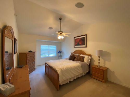 11443 Oklahoma Ave, Milwaukee WI 53227-3940 exterior