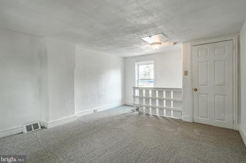 3 Walnut St, Pottstown PA 19464-5418 exterior