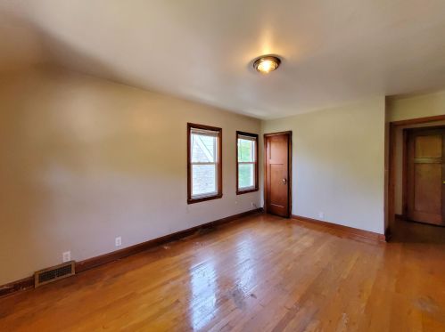 4139 Montreal St, Milwaukee WI 53216-1756 exterior