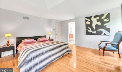 13 Cleveland Rd, Princeton NJ 08540-7420 exterior