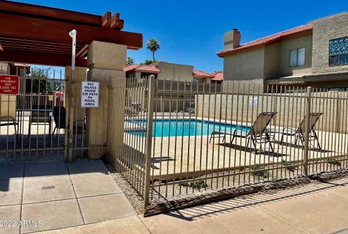 7757 19th Ln, Phoenix AZ  85021-6981 exterior