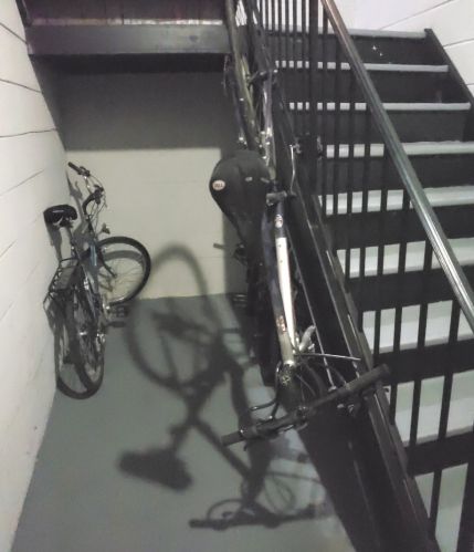 5840 Lawrence Ave, Chicago IL  60630-6000 exterior