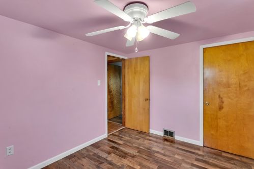 1255 Chestnut St, Monaca PA 15061-1042 exterior