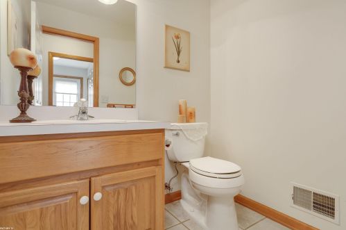 16820 Renee Dr, Macomb Township MI 48042-2324 exterior