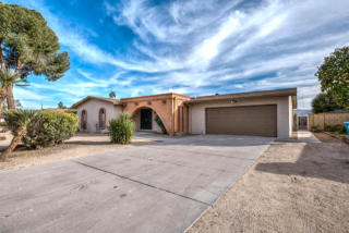 2909 Palmaire Ave, Phoenix AZ  85051-8441 exterior