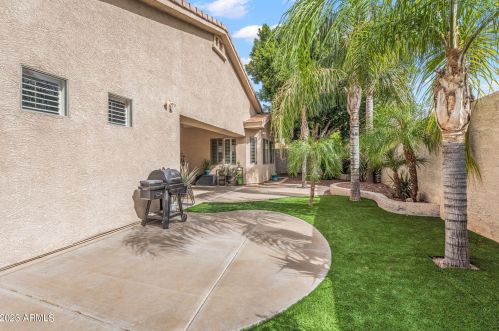 2425 Barbie Ln, Phoenix AZ  85085-5004 exterior