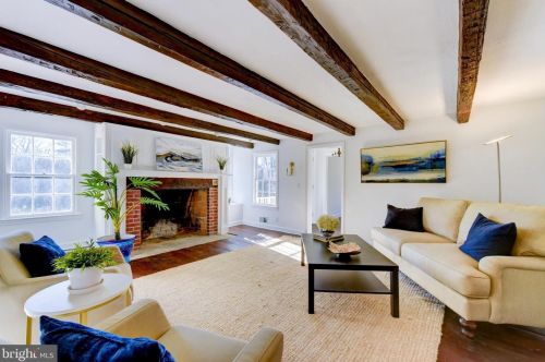 140 Quaker Rd, Princeton NJ 08540-4819 exterior