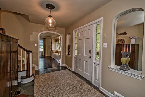 50 Woodland Dr, Pittsburgh, PA 15228-1758