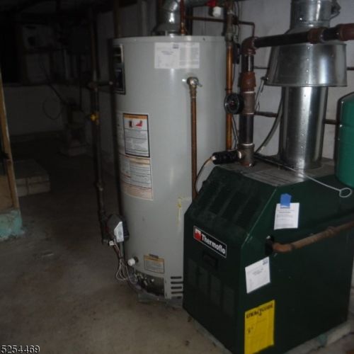 19 Cres Ave, Paterson NJ 07512-2305 exterior