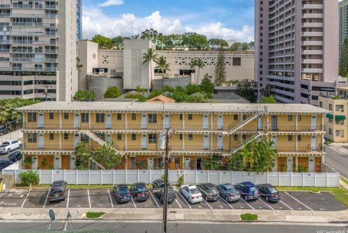 1909 Kahakai Dr, Honolulu, HI 96814-4840