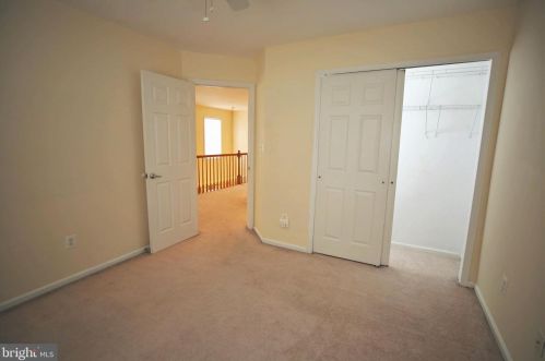 5 Aldgate Ct, Princeton NJ exterior