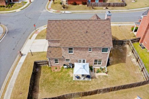 2613 Newtons Crest Cir, Lithonia, GA 30078-6940