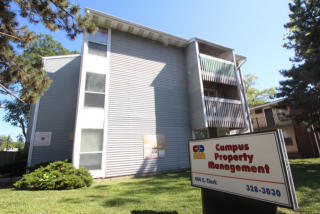 404 Clark St, Champaign IL  61820-4608 exterior