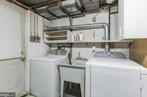 7 Dowling Ave, Camden NJ 08106-1433 exterior