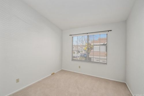 2182 Avocado Dr, Tustin CA 92782-8348 exterior