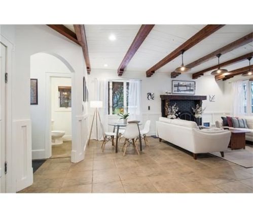 100 Hillside Ave, Metuchen NJ  08840-1935 exterior