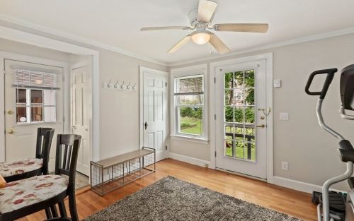 58 Farrar Ave, Worcester MA 01604-3219 exterior