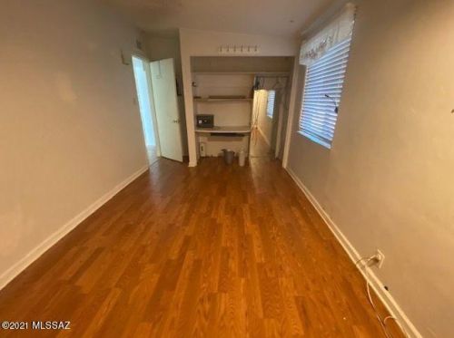 6152 29 St, Tucson AZ 85711-6123 exterior