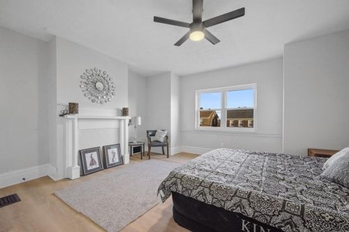 436 Oneida St, Pittsburgh PA  15211-1220 exterior