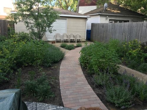 3067 Gresham Ave, Chicago IL 60618-6708 exterior