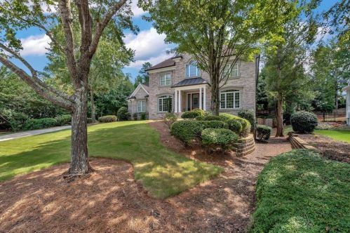 2132 Innsfail Dr, Lithonia GA  30078-2059 exterior