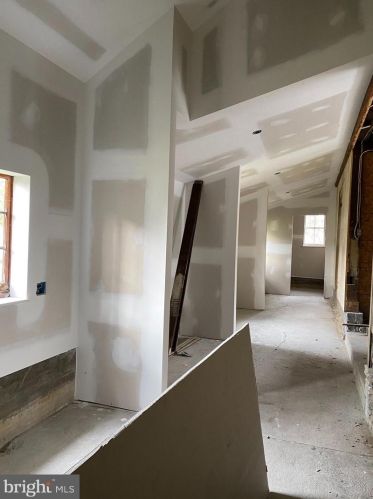 2008 Marietta Ave, Lancaster PA 17603-2354 exterior