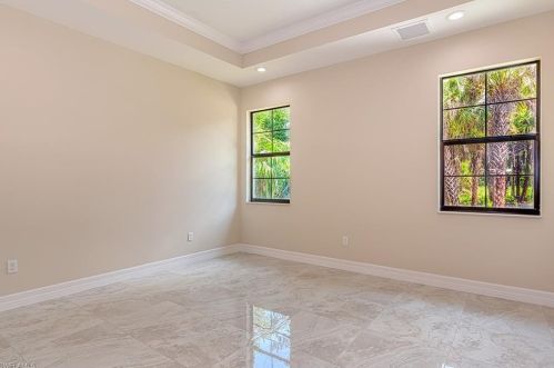 2786 31 Ave, Naples FL 34120-8450 exterior